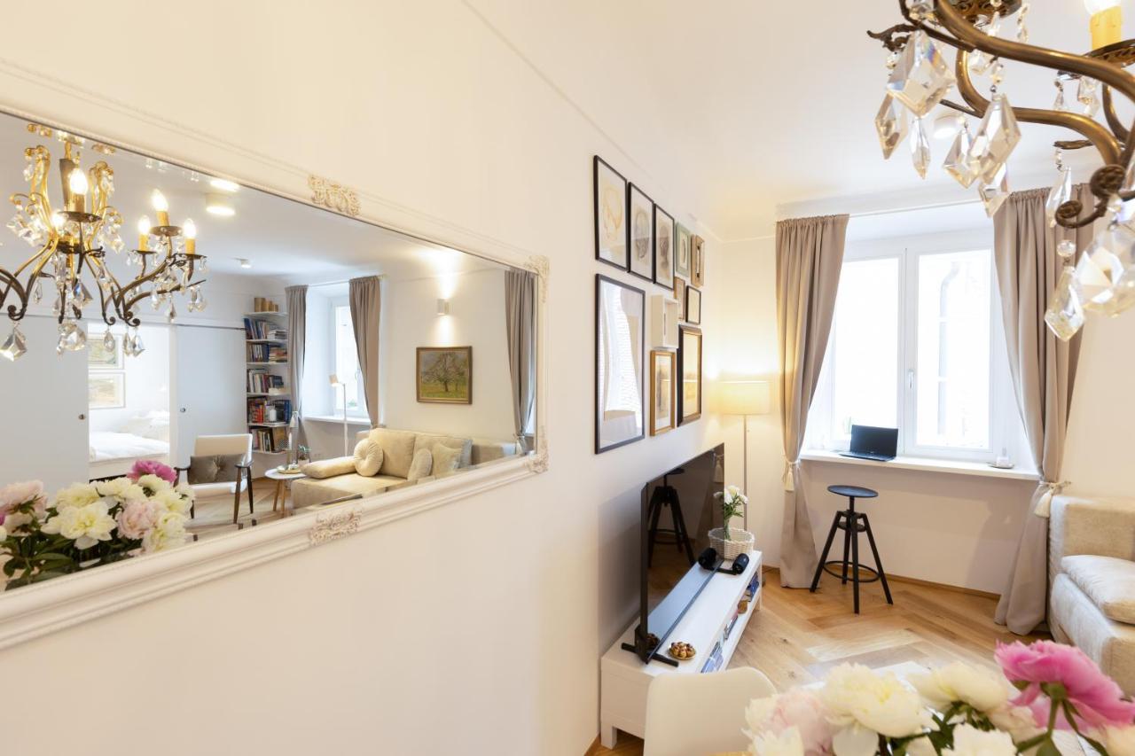 Stylish Apartment In Historical Center Liubliana Exterior foto